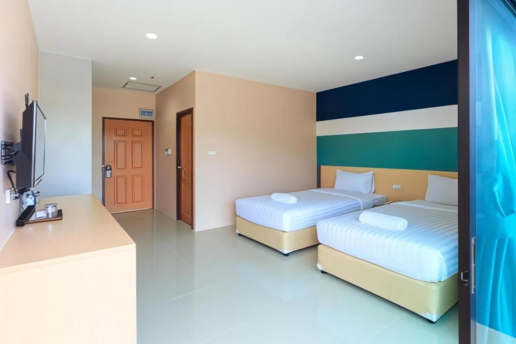Jj Residence Phuket Town Exteriör bild
